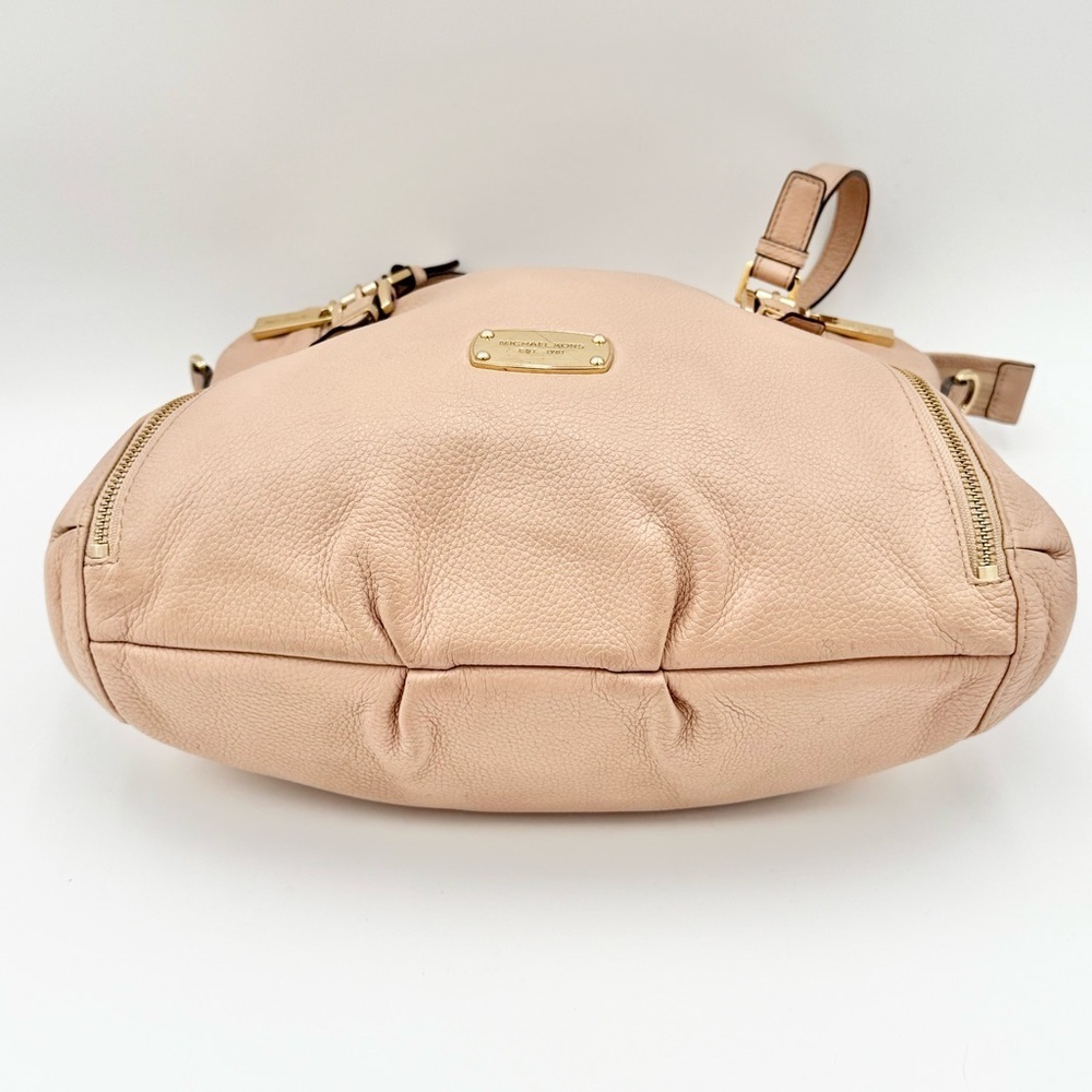 MICHAEL MICHAEL KORS Leather Shoulder Bag, EUC - Picture 8 of 11